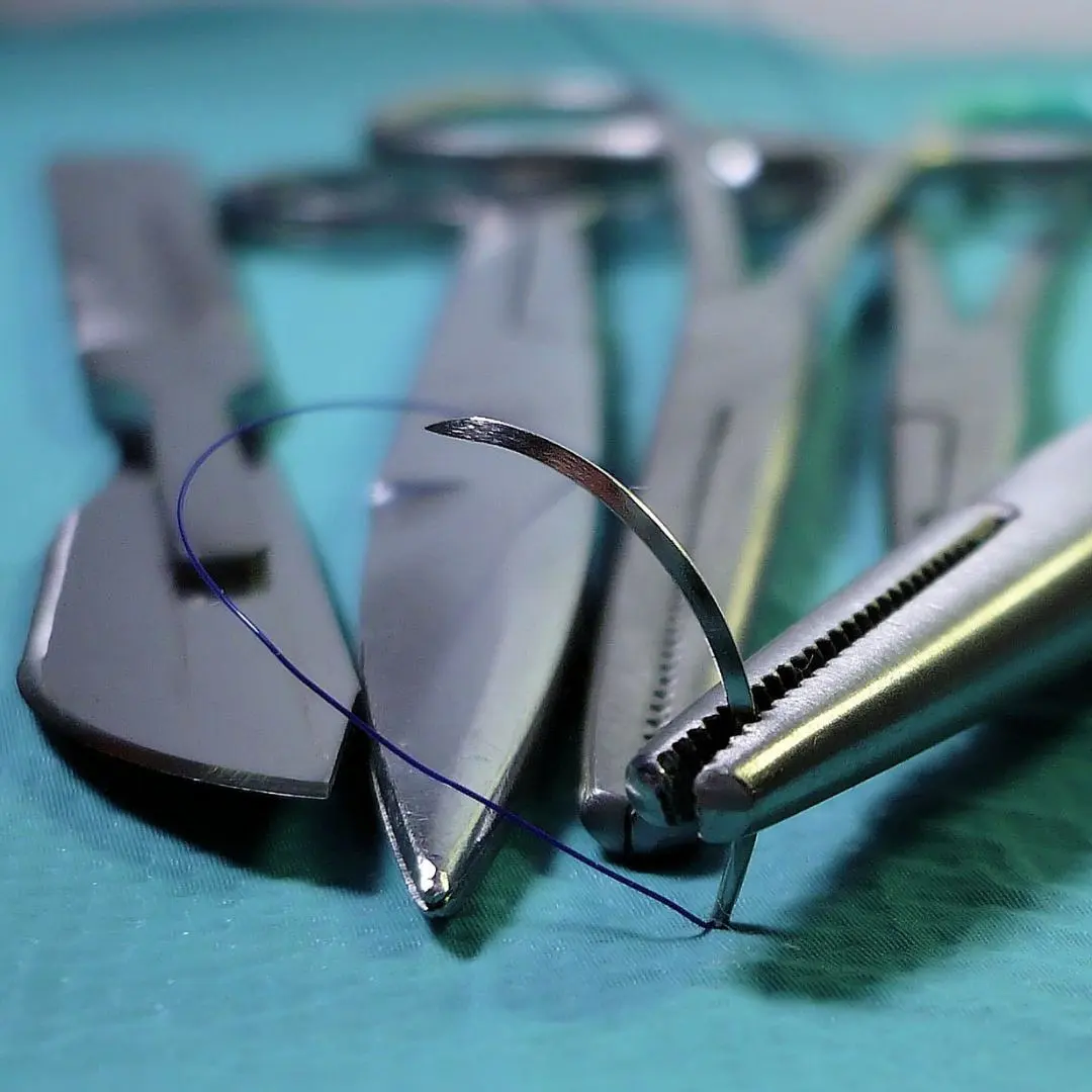 cirugia-oral-dental-compressed